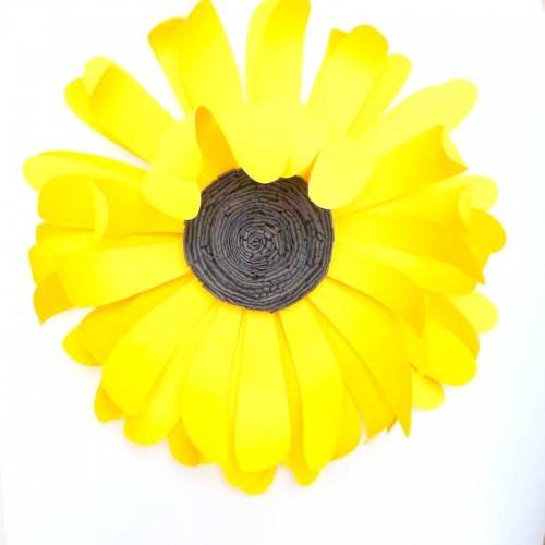 Бумажный цветок для оформления "Солнышко"